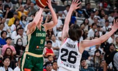 华体会注册-包含澳大利亚球队豪取三连胜，领跑小组的词条