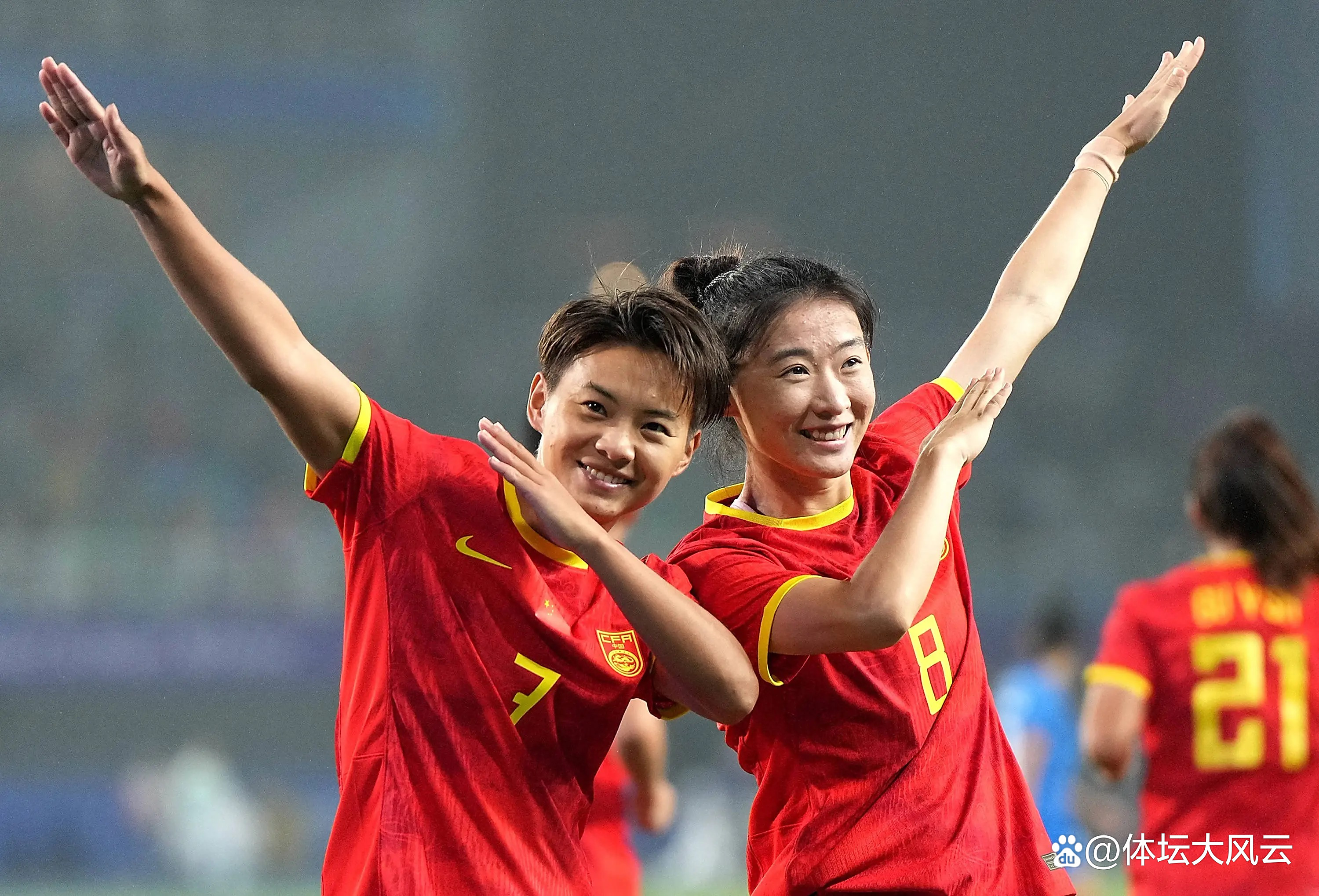关于足球联赛激烈战火:女足选手势不可挡夺冠的信息 关于足球联赛激烈战火:女足选手势不可挡夺冠的信息
