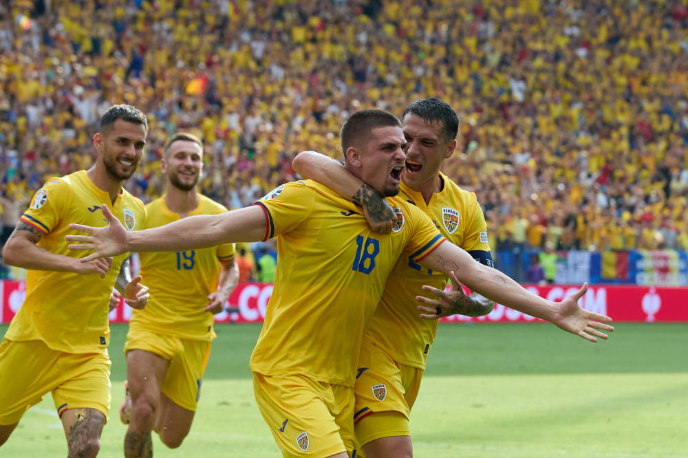 拉脱维亚队实力抢眼,闯入32强赛! 拉脱维亚队实力抢眼,闯入32强赛!