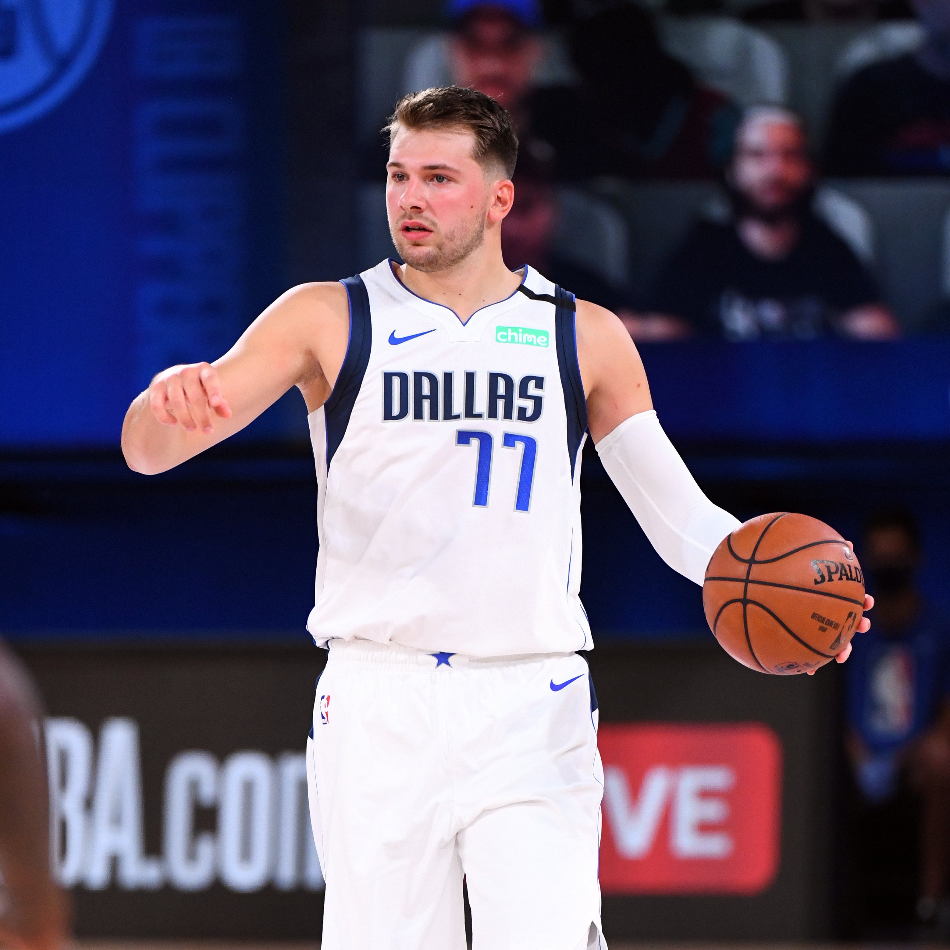 独行侠力克爵士，东契奇独得40分